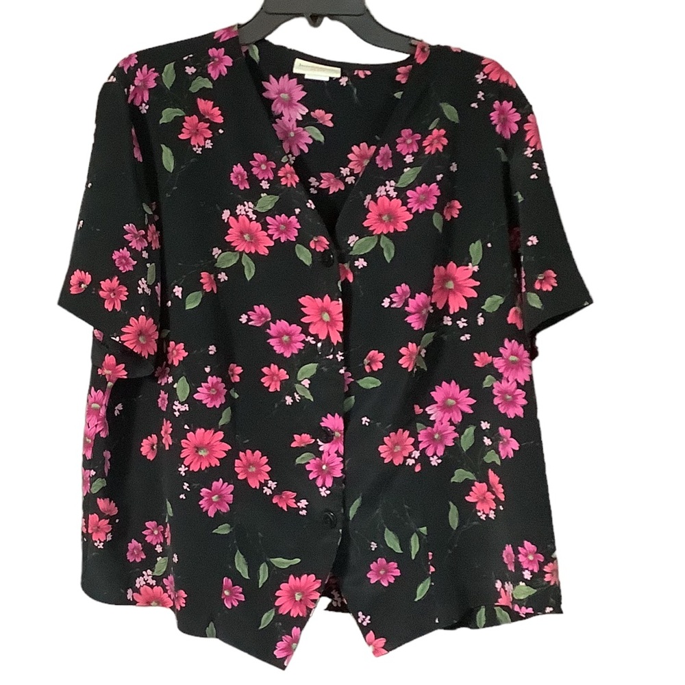 Black Floral Jaclyn Smith Top